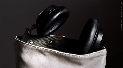 headphone louis vuitton|louis vuitton headphone case.